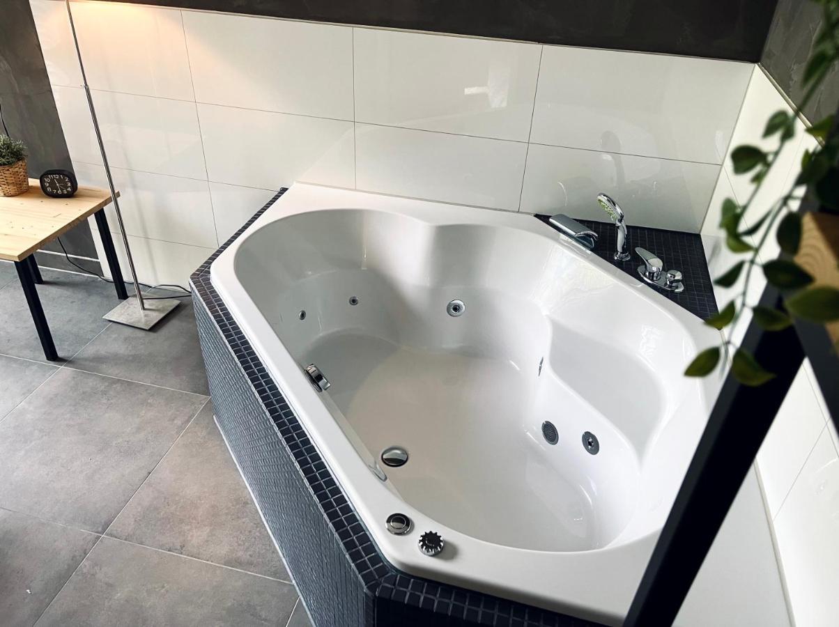 Hotel De Kastanjefabriek Eibergen Екстериор снимка