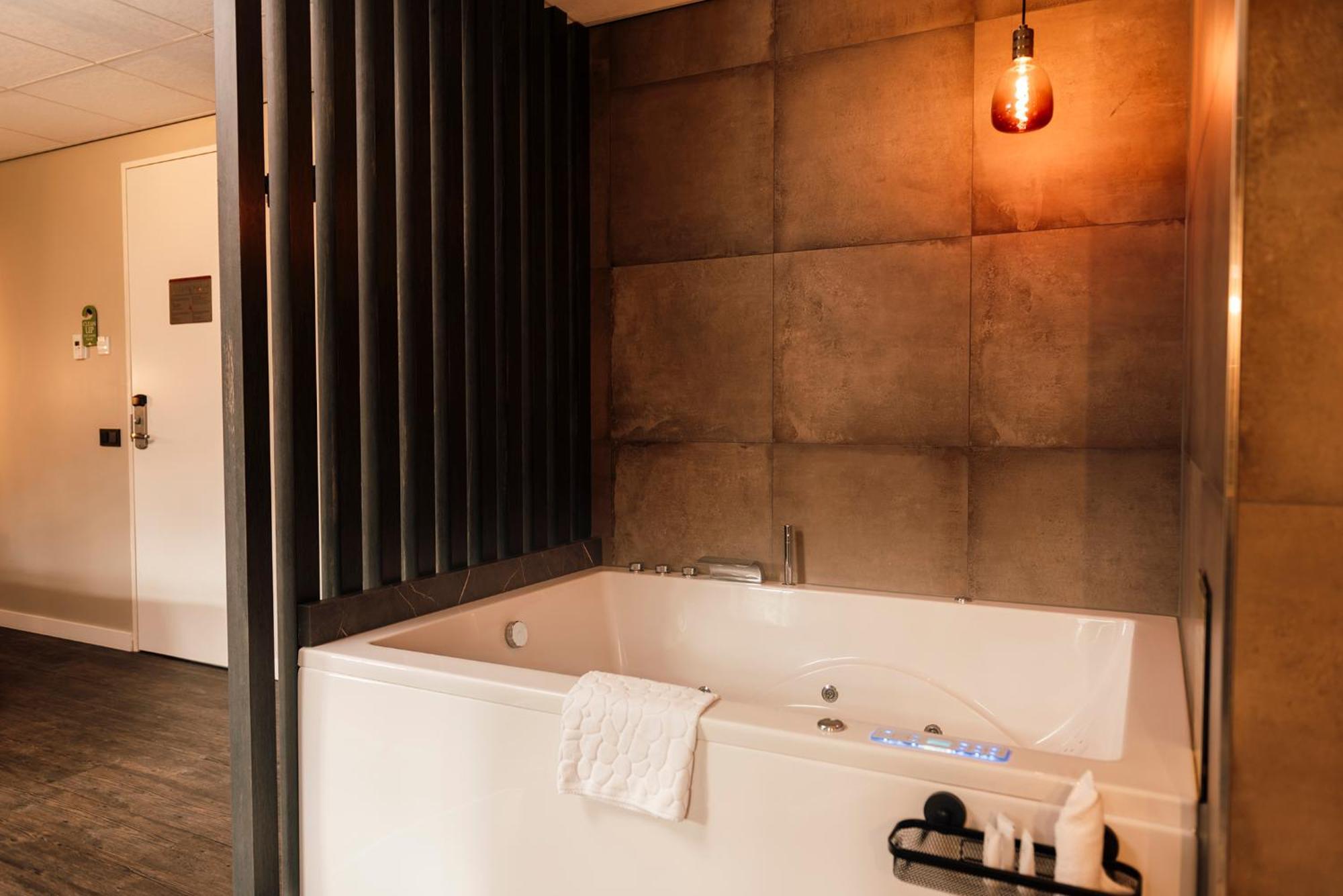 Hotel De Kastanjefabriek Eibergen Екстериор снимка