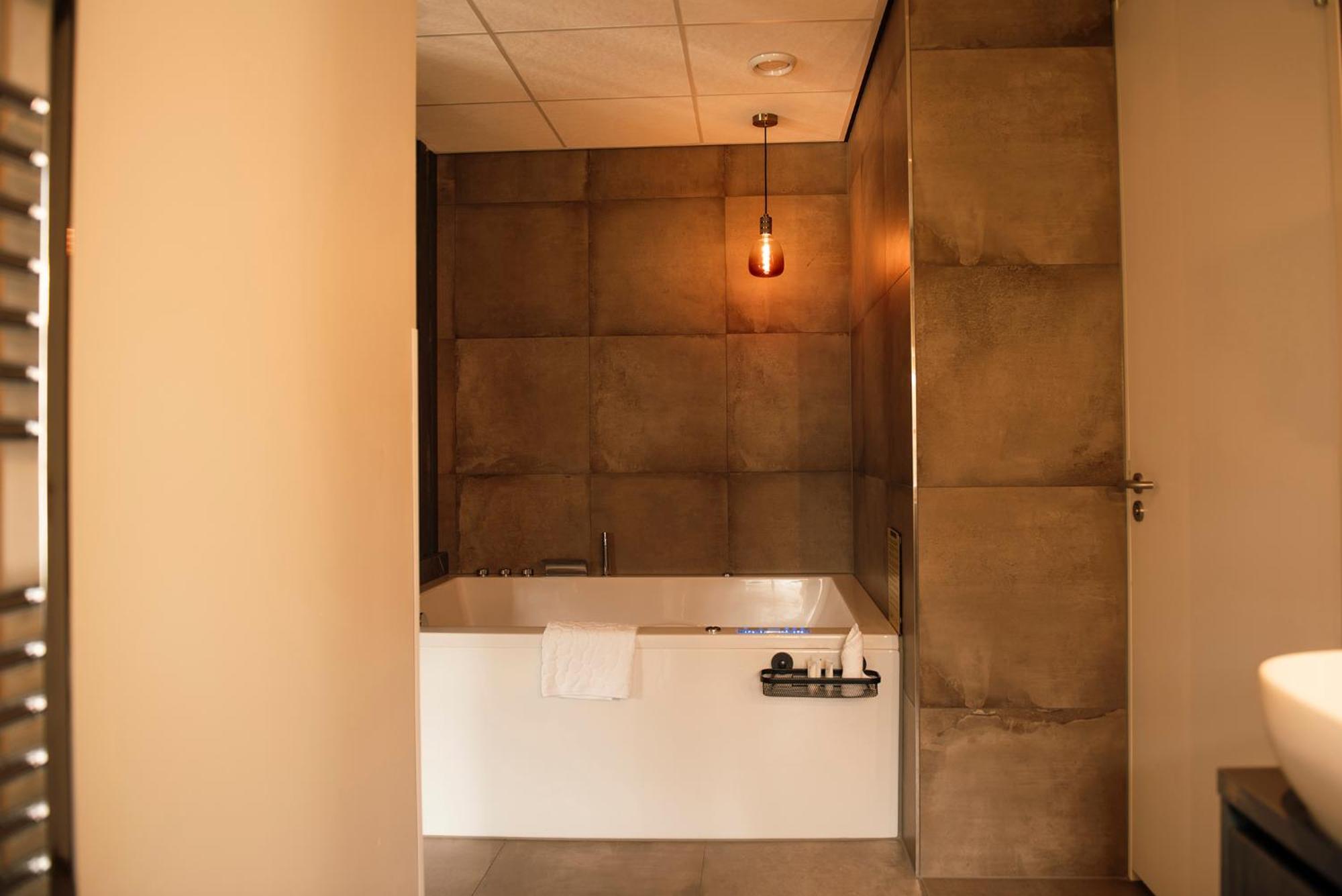 Hotel De Kastanjefabriek Eibergen Екстериор снимка